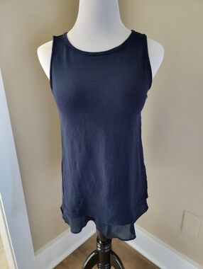 Sz. XS Loft Sleeveless Navy Layered Hem Women's Tank Top